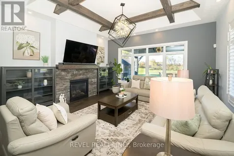 21 Tedley Boulevard Brantford ON N3T 0E3