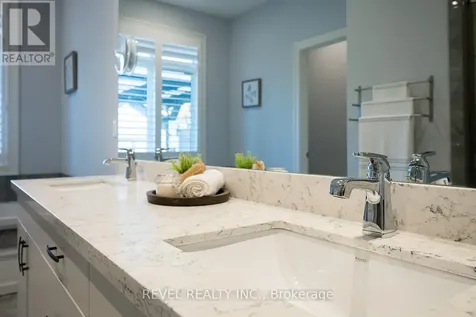 21 Tedley Boulevard Brantford ON N3T 0E3