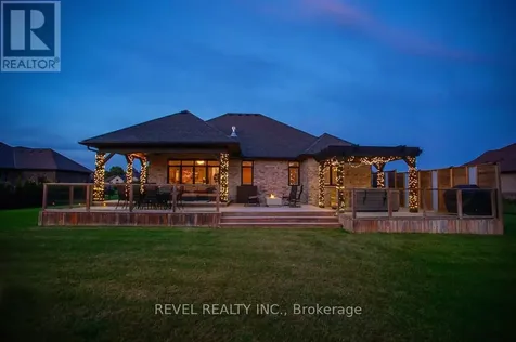 21 Tedley Boulevard Brantford ON N3T 0E3