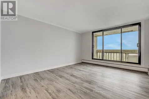 415 Greenview Avenue Ottawa ON K2B 8G5