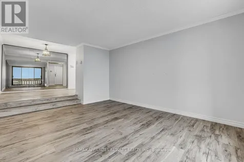 415 Greenview Avenue Ottawa ON K2B 8G5