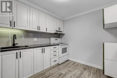 415 Greenview Avenue Ottawa ON K2B 8G5