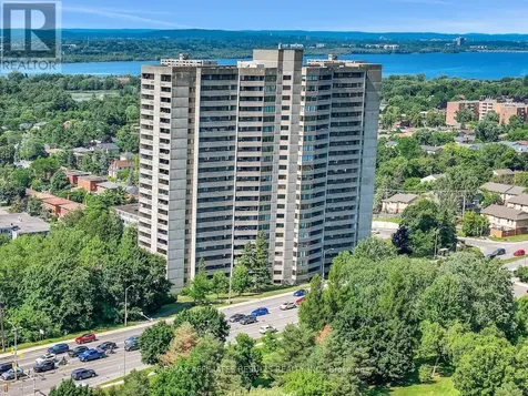415 Greenview Avenue Ottawa ON K2B 8G5