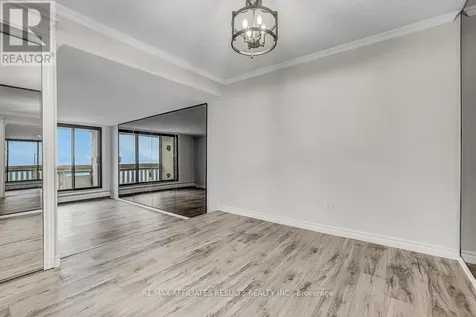 415 Greenview Avenue Ottawa ON K2B 8G5