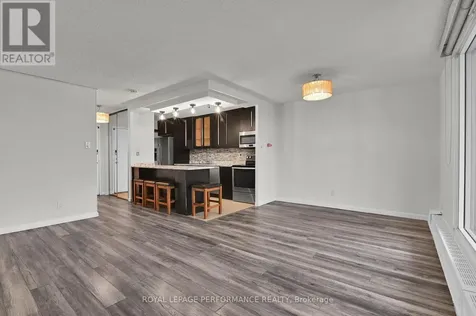 1785 Frobisher Lane Ottawa ON K1G 3T7