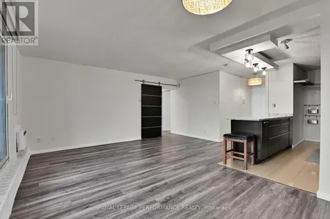 1785 Frobisher Lane Ottawa ON K1G 3T7