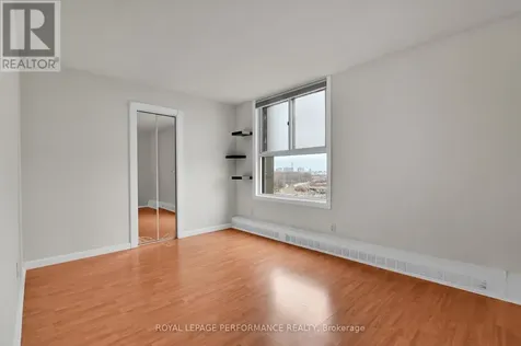 1785 Frobisher Lane Ottawa ON K1G 3T7