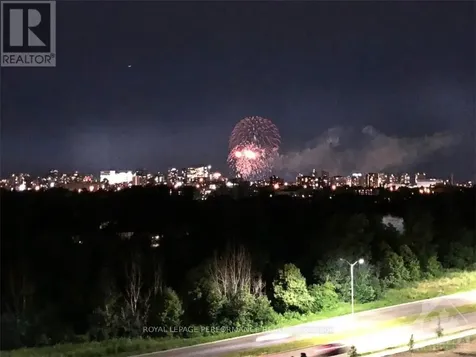 1785 Frobisher Lane Ottawa ON K1G 3T7
