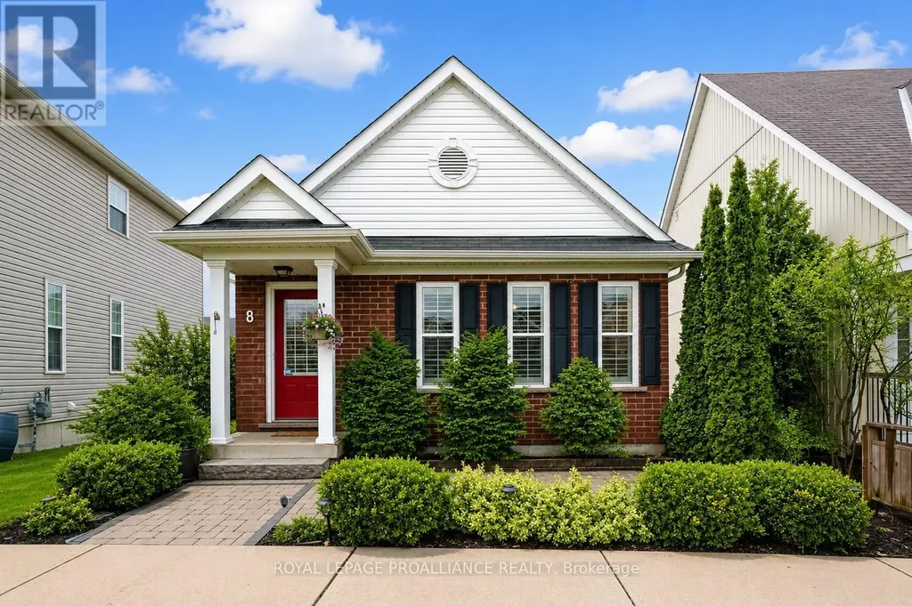 8 Bigwood Crescent Port Hope ON L1A 0C8