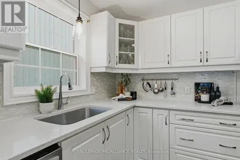 8 Bigwood Crescent Port Hope ON L1A 0C8