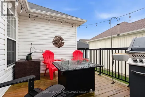 8 Bigwood Crescent Port Hope ON L1A 0C8
