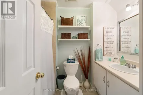213 Desrosiers Street Ottawa ON K1L 7T2