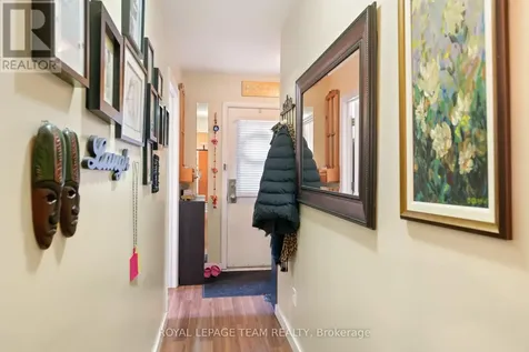 213 Desrosiers Street Ottawa ON K1L 7T2