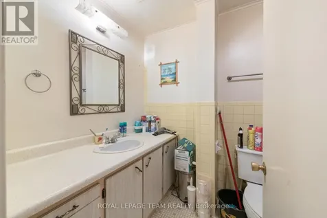 213 Desrosiers Street Ottawa ON K1L 7T2