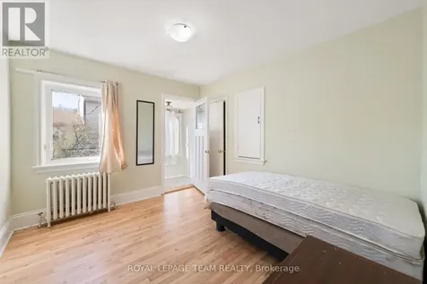 213 Desrosiers Street Ottawa ON K1L 7T2