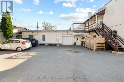 213 Desrosiers Street Ottawa ON K1L 7T2