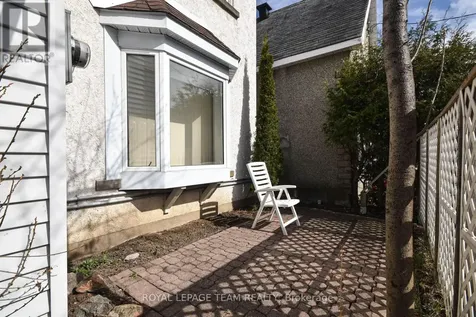 213 Desrosiers Street Ottawa ON K1L 7T2