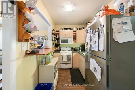 213 Desrosiers Street Ottawa ON K1L 7T2