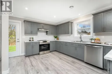 16 Briarwood Place Innisfil (cookstown) ON L0L 1L0