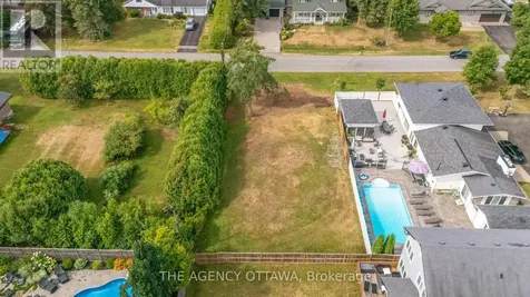 9 Doris Avenue Ottawa ON K1T 3W8