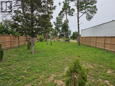 1030 Colborne Street West Brantford ON N3T 5L7