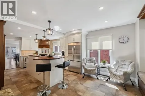 44 Sunvale Place Stoney Creek ON L8E 4Z7