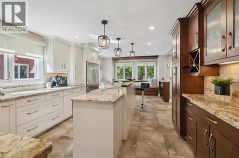 44 Sunvale Place Stoney Creek ON L8E 4Z7