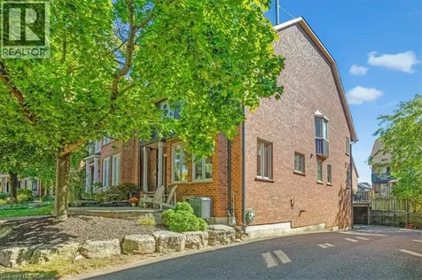 44 Sunvale Place Stoney Creek ON L8E 4Z7