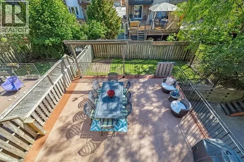 44 Sunvale Place Stoney Creek ON L8E 4Z7