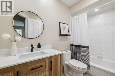 44 Sunvale Place Stoney Creek ON L8E 4Z7