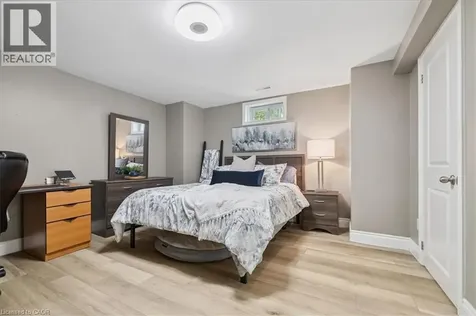 44 Sunvale Place Stoney Creek ON L8E 4Z7