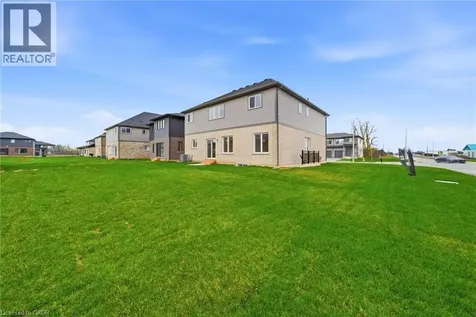 778 Bradford Avenue Fort Erie ON L2A 0H3