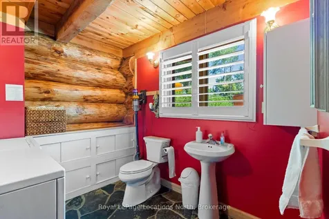 24 Oliver Crescent Collingwood ON L9Y 3Z1