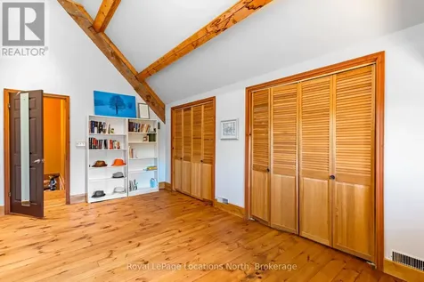 24 Oliver Crescent Collingwood ON L9Y 3Z1