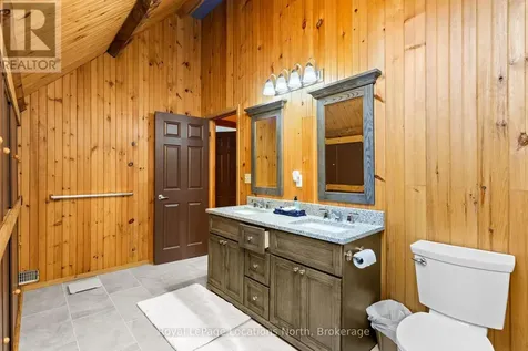 24 Oliver Crescent Collingwood ON L9Y 3Z1