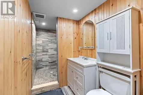 24 Oliver Crescent Collingwood ON L9Y 3Z1