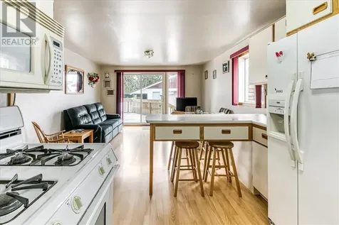 29 Arlington Drive E Dowling ON P0M 1R0