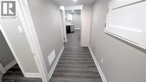 100 Bridgeport Crescent Hamilton ON L9K 1K5