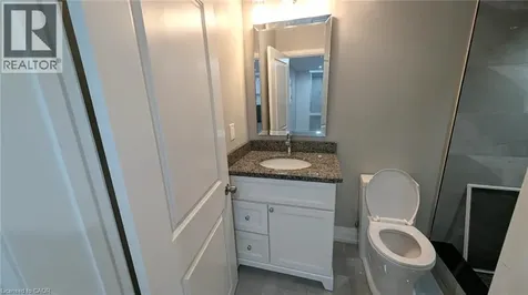 100 Bridgeport Crescent Hamilton ON L9K 1K5