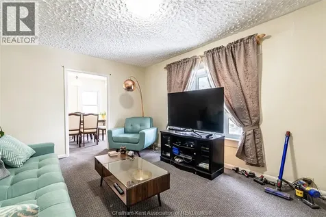 266 Grand Avenue West Chatham ON N7L 1C1