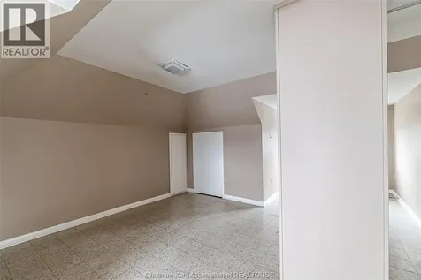 266 Grand Avenue West Chatham ON N7L 1C1