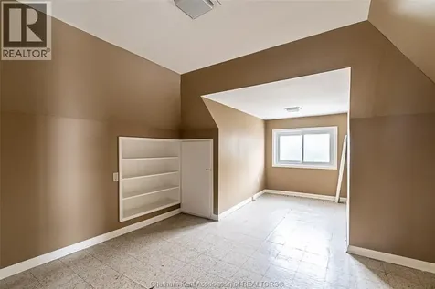 266 Grand Avenue West Chatham ON N7L 1C1