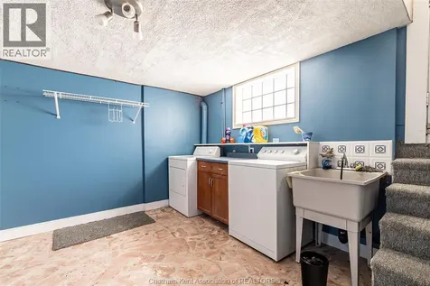 266 Grand Avenue West Chatham ON N7L 1C1