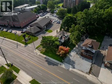 266 Grand Avenue West Chatham ON N7L 1C1