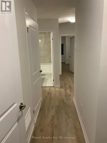 25 Isherwood Avenue Cambridge ON N1R 0E2