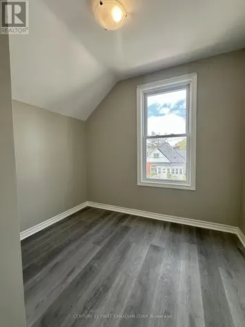 35 Inkerman Street St. Thomas ON N5P 3E9