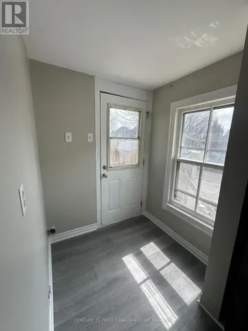 35 Inkerman Street St. Thomas ON N5P 3E9