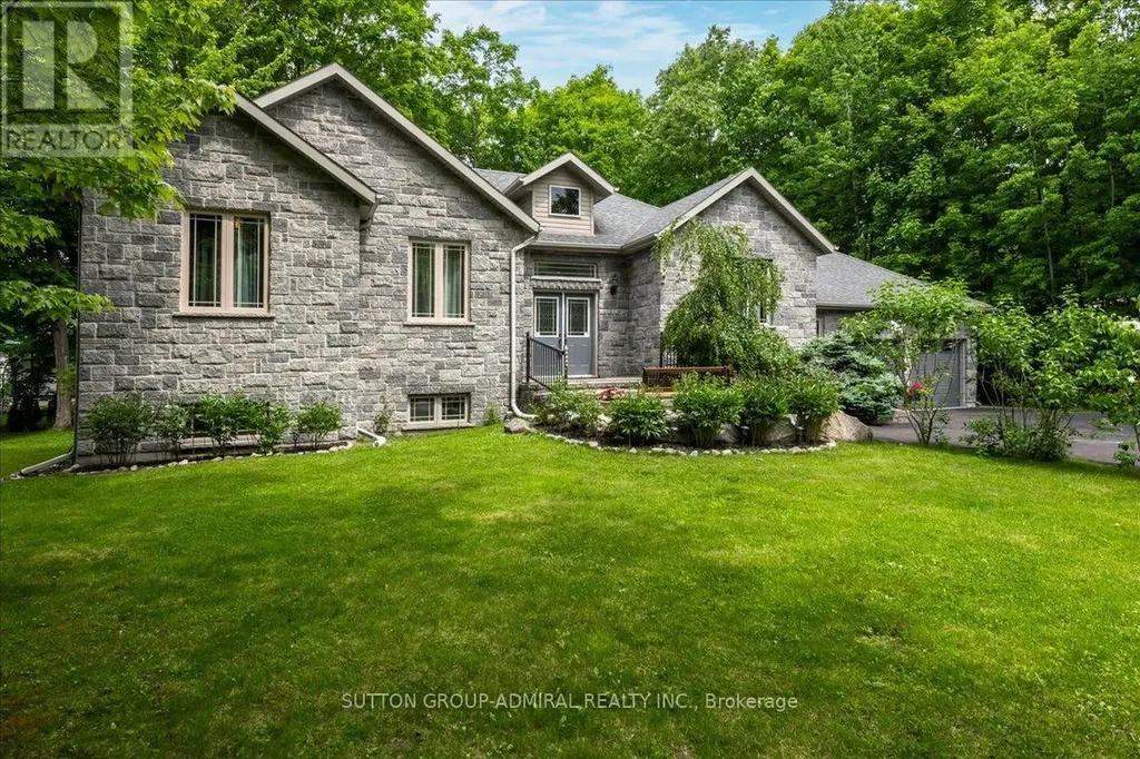 79 Forest Circle Tiny ON L9M 0H4