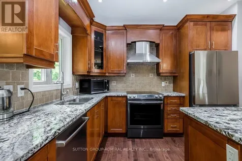 79 Forest Circle Tiny ON L9M 0H4