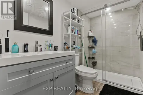 692 Claude Street Ottawa ON K1K 2S2